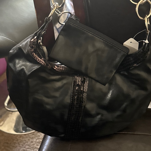 Purse - Picture 1 of 2